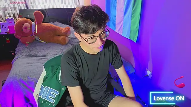 Snapshot of Angelito_Twink chatting on 8, 7, 2026 Angelito Twink online show from 8, 7, 2026
