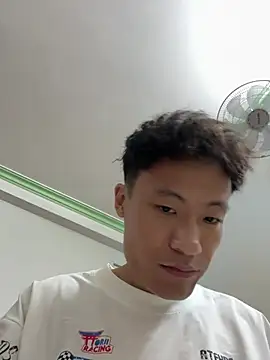 Snapshot of Mr_iphone11 chatting on 1, 7, 2026 Mr iphone11 online show from 1, 7, 2026