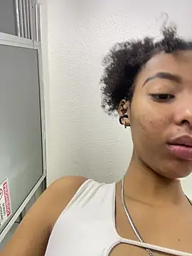 Snapshot of Kiara_Kamau_XXX chatting on 1, 8, 2026 Kiara Kamau XXX online show from 1, 8, 2026
