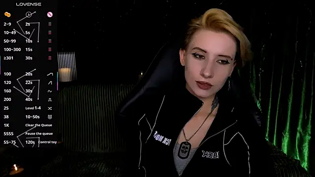Snapshot of _Shadow_devil__ chatting on 28, 7, 2026 Shadow devil online show from 28, 7, 2026