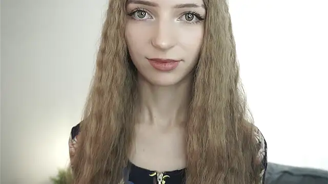 Snapshot of DeliaHoude chatting on 15, 6, 2026 DeliaHoude online show from 15, 6, 2026