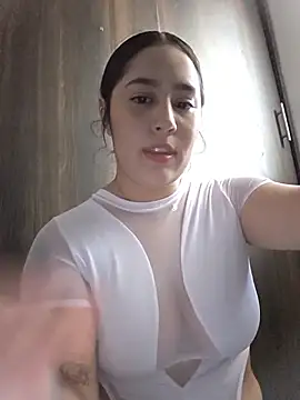 Snapshot of aisha_duque_ chatting on 12, 7, 2026 aisha duque online show from 12, 7, 2026
