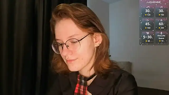 Snapshot of PliantMissus chatting on 4, 7, 2026 PliantMissus online show from 4, 7, 2026
