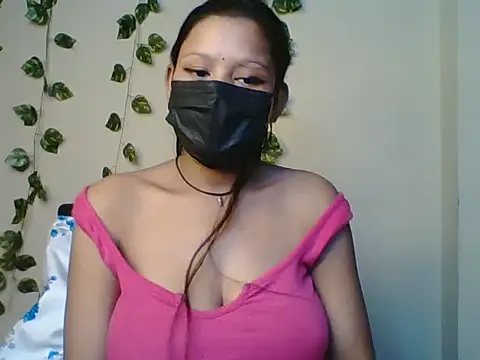 Snapshot of RADHIKA_SINGH8 chatting on 13, 6, 2026 RADHIKA SINGH8 online show from 13, 6, 2026