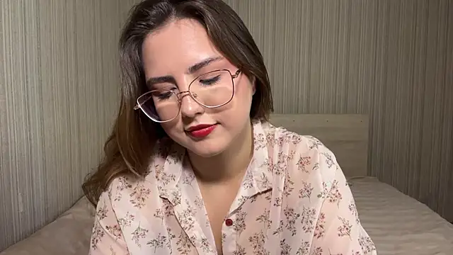 Snapshot of Mina_Aston chatting on 8, 7, 2026 Mina Aston online show from 8, 7, 2026