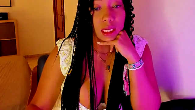 NicolePasqualott online show from 7, 10, 2025