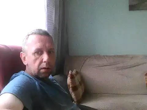 Snapshot of RafalekRozmarynowski81 chatting on 21, 6, 2026 RafalekRozmarynowski81 online show from 21, 6, 2026