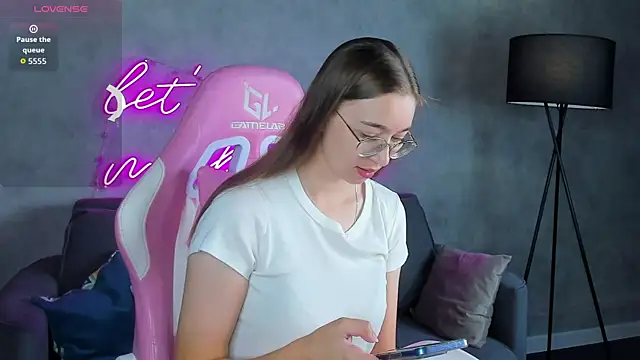 Snapshot of Lucy_Green chatting on 15, 7, 2026 Lucy Green online show from 15, 7, 2026