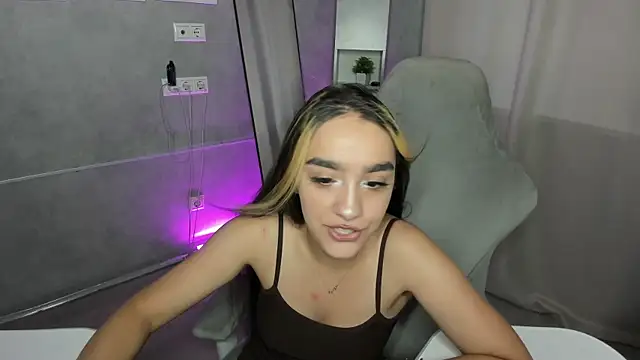 Barbara Rogerss online show from 3, 8, 2026