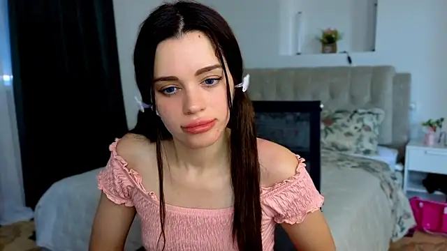 Snapshot of Little_cuti1e chatting on 29, 6, 2026 Little cuti1e online show from 29, 6, 2026
