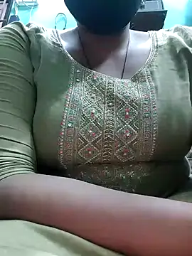 Hot Darling001 online show from 18, 6, 2026