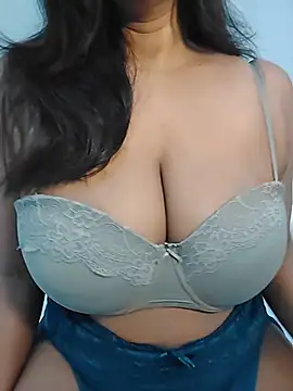 Snapshot of Cherrysensual chatting on 3, 8, 2026 Cherrysensual online show from 3, 8, 2026