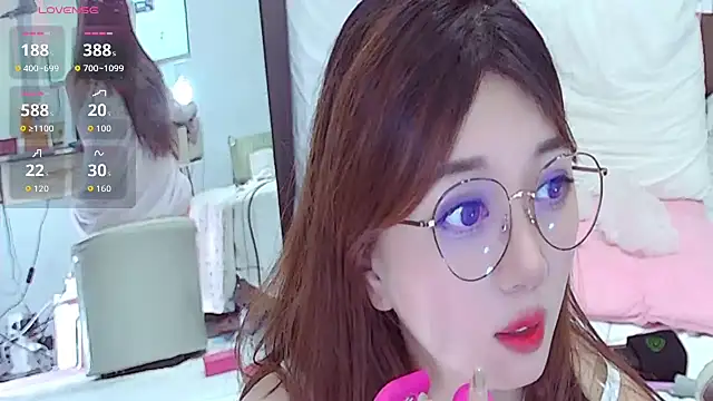 Snapshot of gouhun877586 chatting on 18, 6, 2026 gouhun877586 online show from 18, 6, 2026