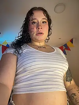 Snapshot of Doll_Ivy chatting on 10, 7, 2026 Doll Ivy online show from 10, 7, 2026