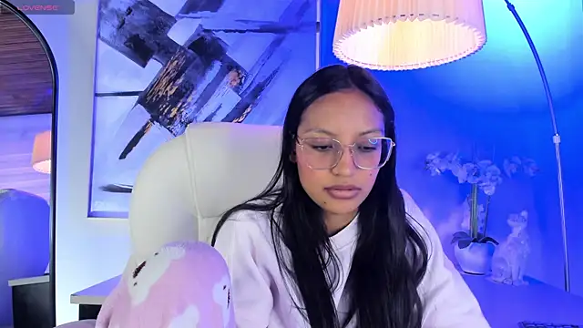 emma brooks  online show from 28, 7, 2026