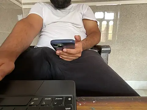 virginboyjammu online show from 6, 8, 2026