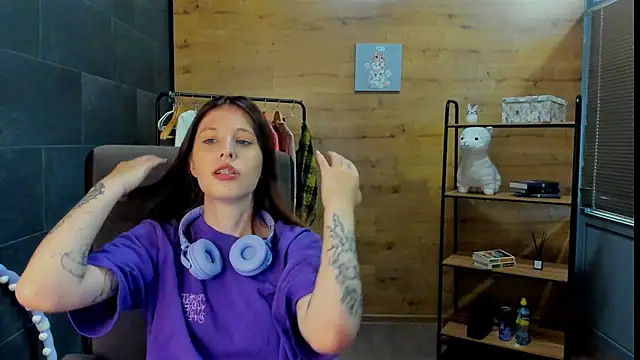 SusannFisher online show from 2, 7, 2026
