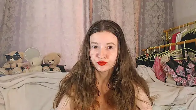 ChloeBrooklyn online show from 13, 7, 2026
