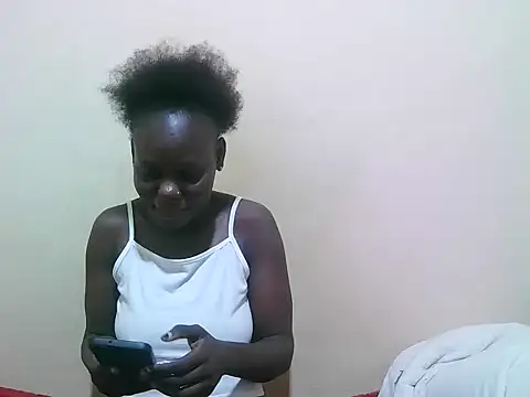 Snapshot of bianca_love2 chatting on 2, 7, 2026 bianca love2 online show from 2, 7, 2026