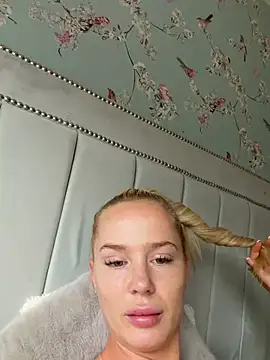 Snapshot of MilanMae chatting on 30, 6, 2026 MilanMae online show from 30, 6, 2026