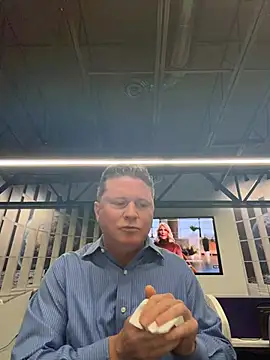 Snapshot of funandstuff chatting on 30, 7, 2026 funandstuff online show from 30, 7, 2026