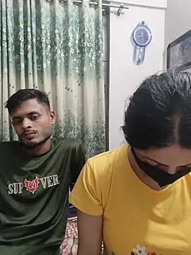 Couple-202 online show from 20, 6, 2026