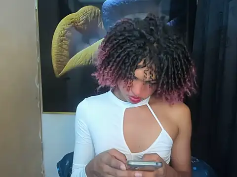 Snapshot of Elianisbigcock chatting on 6, 8, 2026 Elianisbigcock online show from 6, 8, 2026