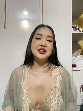 Lilyluta2000 online show from 25, 6, 2026