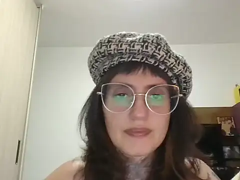 Snapshot of cathyfire chatting on 23, 6, 2026 cathyfire online show from 23, 6, 2026