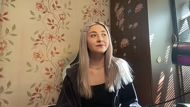 Snapshot of WhitePowerGirl chatting on 20, 6, 2026 WhitePowerGirl online show from 20, 6, 2026