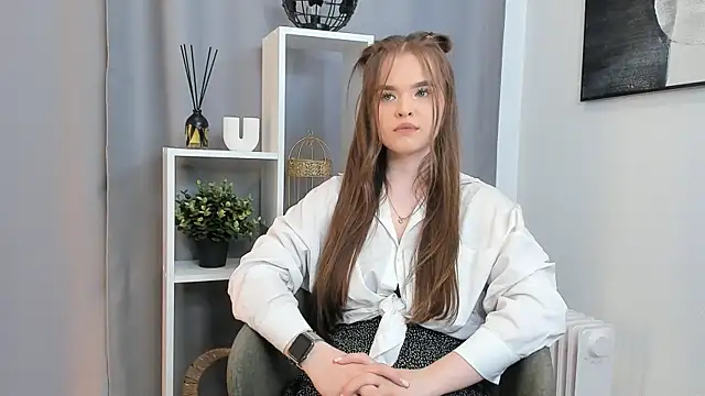 Snapshot of PearlieGarufi chatting on 22, 6, 2026 PearlieGarufi online show from 22, 6, 2026