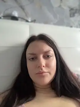 Snapshot of SelenaWouleds chatting on 20, 6, 2026 SelenaWouleds online show from 20, 6, 2026