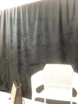 Kivelle28 online show from 24, 7, 2026