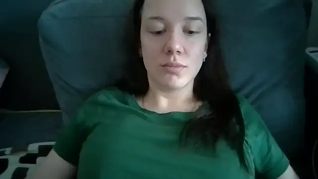 Snapshot of Nivella chatting on 5, 7, 2026 Nivella online show from 5, 7, 2026