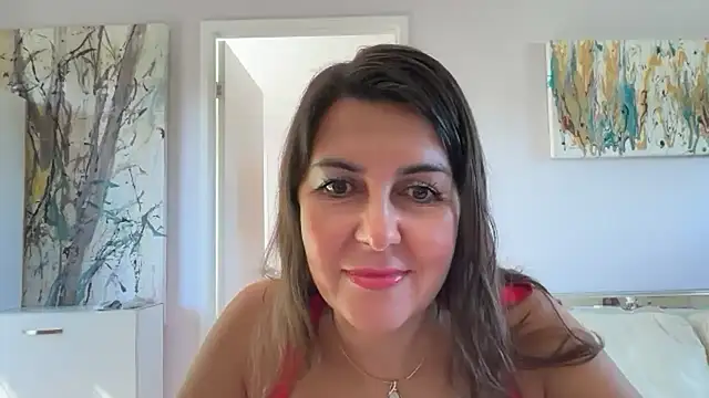 Snapshot of Jonellasa chatting on 4, 7, 2026 Jonellasa online show from 4, 7, 2026