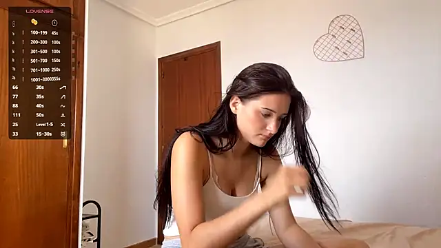 Snapshot of RoseDiebol chatting on 28, 7, 2026 RoseDiebol online show from 28, 7, 2026