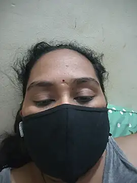 Snapshot of Lundpakadu chatting on 13, 7, 2026 Lundpakadu online show from 13, 7, 2026