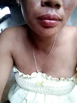 Snapshot of _Lynk_ chatting on 1, 8, 2026 Lynk online show from 1, 8, 2026