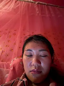 Snapshot of katty_baobei2005 chatting on 10, 7, 2026 katty baobei2005 online show from 10, 7, 2026