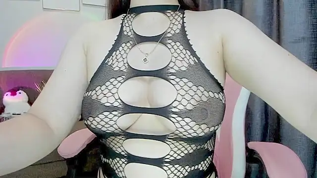 Snapshot of katty_baobei2005 chatting on 15, 7, 2026 katty baobei2005 online show from 15, 7, 2026