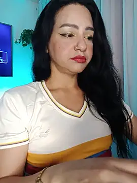 Snapshot of WandaArias chatting on 5, 7, 2026 WandaArias online show from 5, 7, 2026