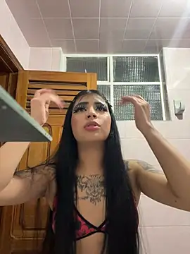 Snapshot of -Brittanny chatting on 22, 7, 2026 -Brittanny online show from 22, 7, 2026