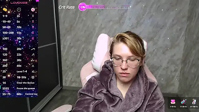 Reginasmilee online show from 20, 3, 2025