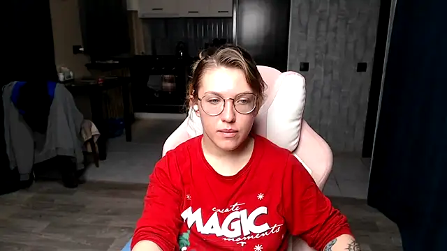 Reginasmilee online show from 21, 9, 2025