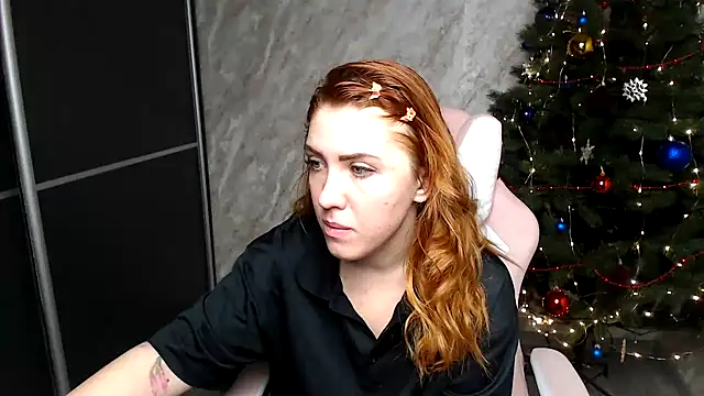 Reginasmilee online show from 20, 12, 2025