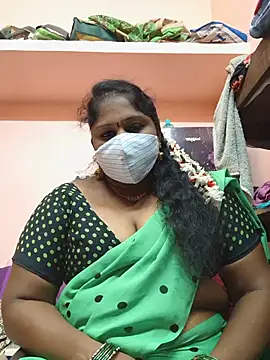 Snapshot of yalini1431 chatting on 27, 6, 2026 yalini1431 online show from 27, 6, 2026