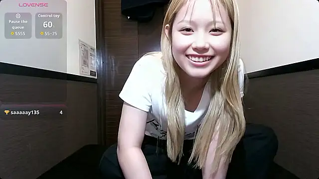 Snapshot of ichigochan2 chatting on 17, 7, 2026 ichigochan2 online show from 17, 7, 2026
