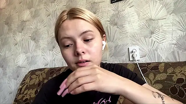 Snapshot of Jeneienal_1 chatting on 1, 7, 2026 Jeneienal 1 online show from 1, 7, 2026