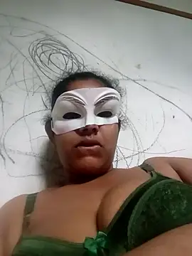 Snapshot of wildtulip0 chatting on 4, 7, 2026 wildtulip0 online show from 4, 7, 2026