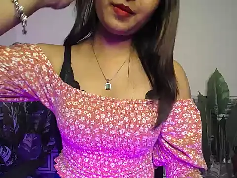 Snapshot of Ragini_69 chatting on 8, 7, 2026 Ragini 69 online show from 8, 7, 2026